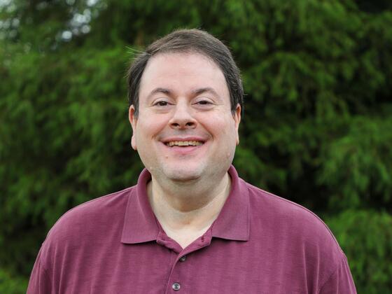 Headshot of Josh Seltzer