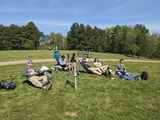Physics majors eclipse