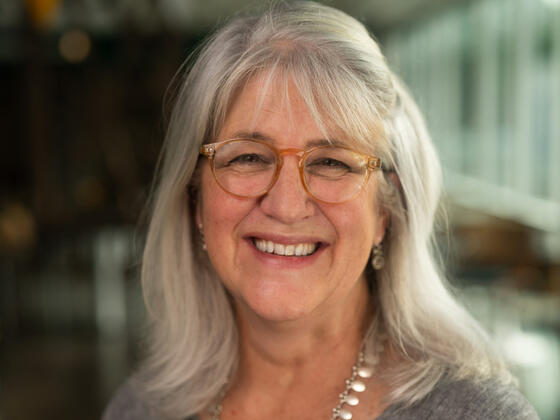 Headshot of Elaine Johnson