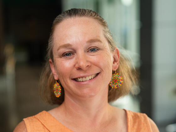 Headshot of Jennifer McKenzie