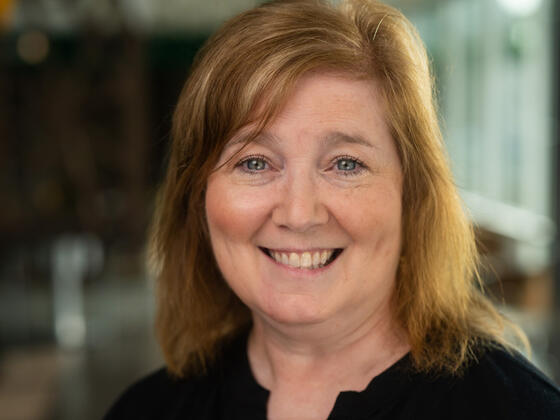Headshot of Kelly Martin