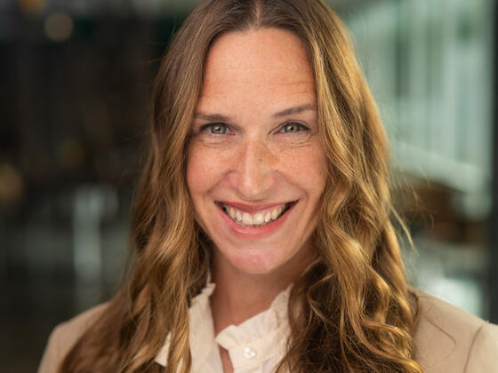 Headshot of Laura Bitto