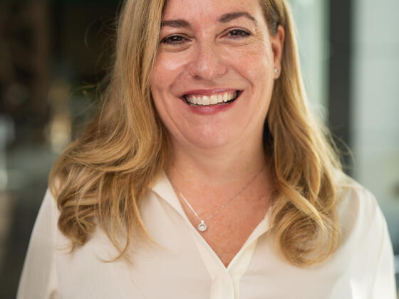 Headshot of Lori Hockley