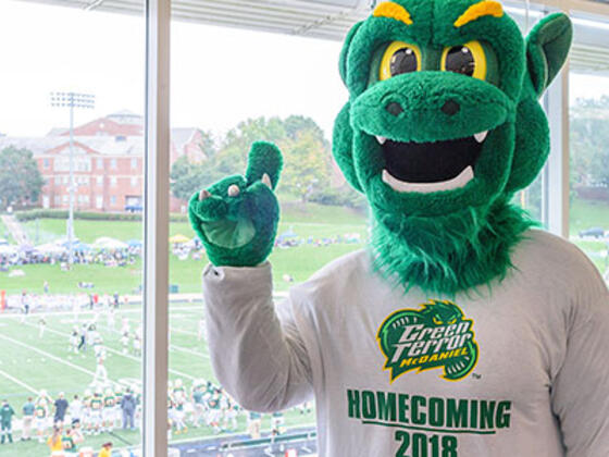 McDaniel College mascot at Homecoming 2018