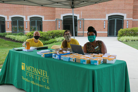 McDaniel Residence Life and students assisted with move-in.