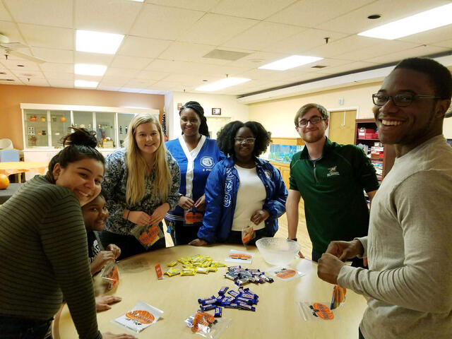 Students volunteer at Carroll Lutheran Village.