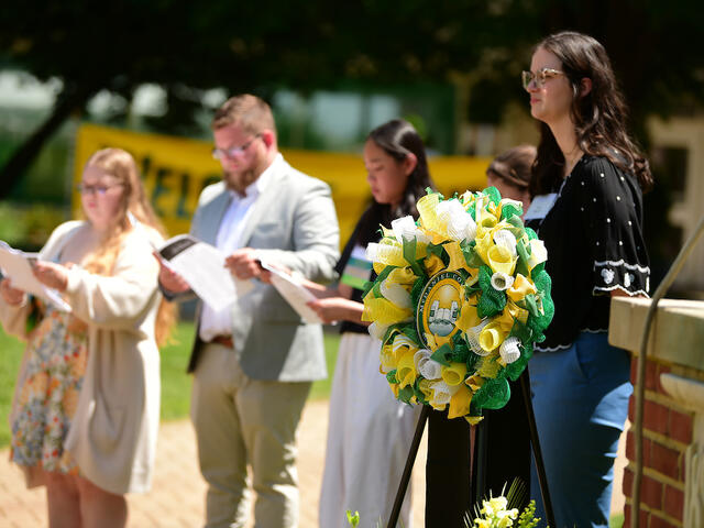 Student Alumni Council conducts the Memorial Bell Ringing at Alumni Weekend '24.
