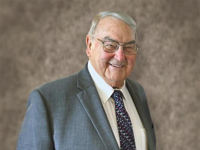2025 Professional Achievement Award Bob Butler
