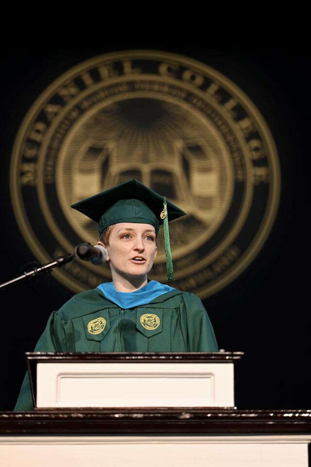 Lindsay Browning '10