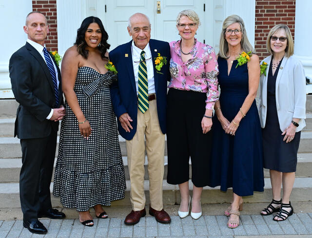 2024 Alumni Award recipients