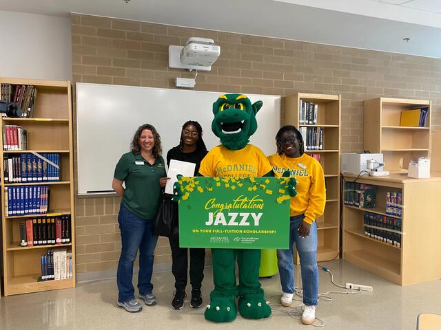 Jazzy Blessett Admissions and Financial Aid