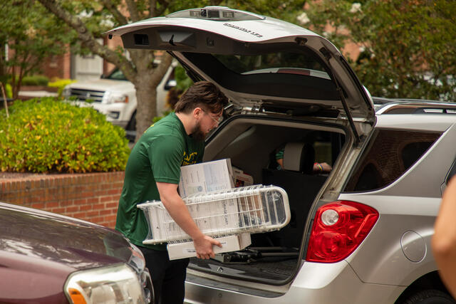 Move in McDaniel29 11