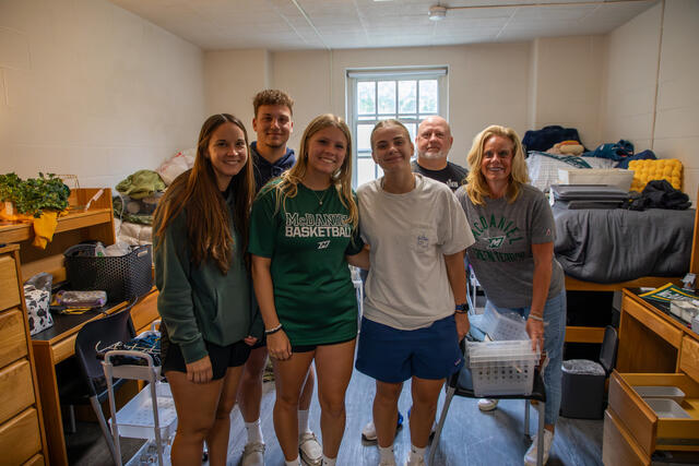 Move in McDaniel29 19