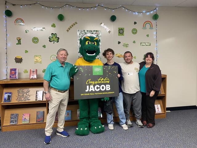 Jacob Noonan with family 