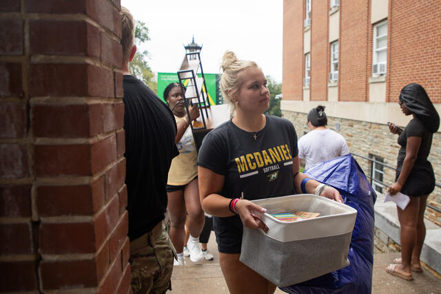 Move-in for the Class of 2030