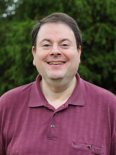 Headshot of Josh Seltzer