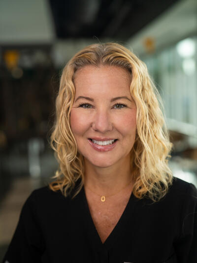 Headshot of Chrissy Stull