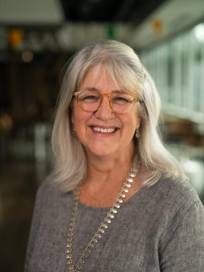 Headshot of Elaine Johnson