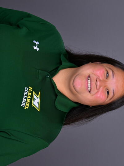 Headshot of Jenn Feldmann