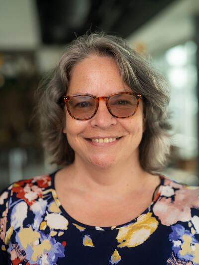 Headshot of Jeanine Pranses