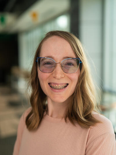 Headshot of Jessie Wolfen