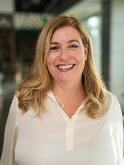 Headshot of Lori Hockley