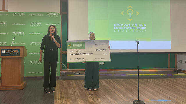 Sana Askari top prize 2025