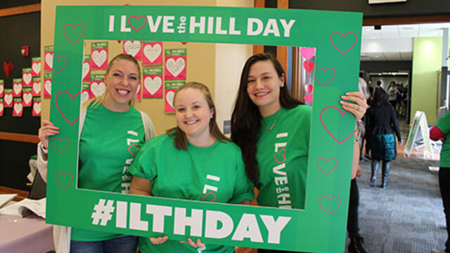 Volunteers at McDaniel College I love the hill day