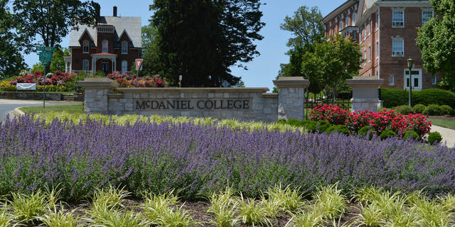 McDaniel College entrance sign in Summer.